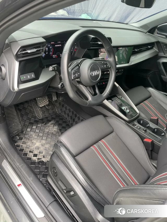 Audi A3 2023 Темно-серый из Китая, фото 3