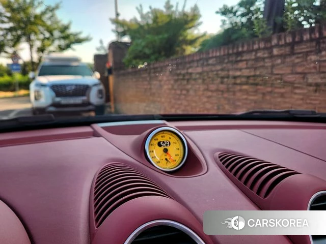 Porsche 718 Boxster 2023 Красный из Кореи, фото 3