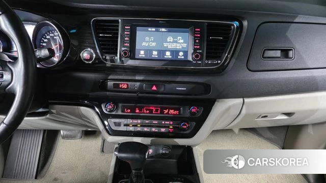 Kia The New Carnival 2018 Белый из Кореи, фото 3