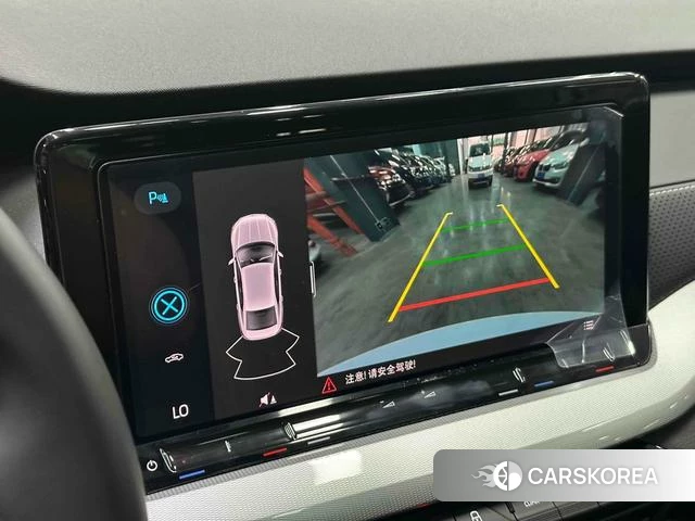 Skoda Octavia 2024 Белый из Китая, фото 3