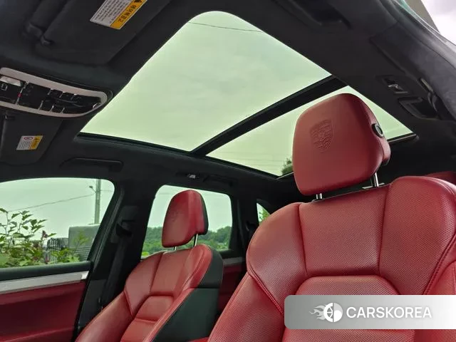 Porsche New Cayenne 2018 Серебристо-серый из Кореи, фото 3