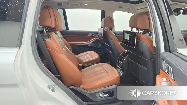 BMW X7 (G07) 2022 Белый из Кореи, фото 3