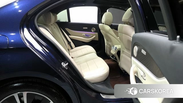 Mercedes-Benz E-Class W213 2022 Синий из Кореи, фото 3