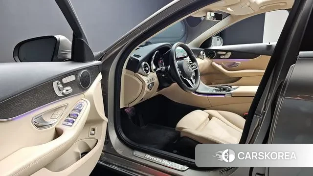 Mercedes-Benz C-Class W205 2019 Песочный из Кореи, фото 3
