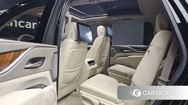 Cadillac Escalade 5th Generation 2021 Черный из Кореи, фото 3