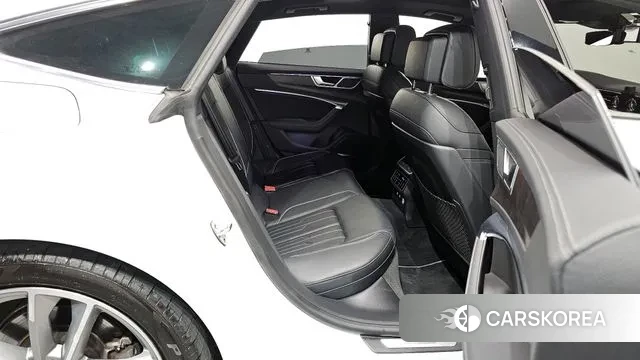 Audi A7 (4K) 2020 Белый из Кореи, фото 3