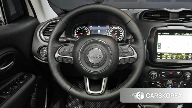 Jeep Renegade 2022 Белый из Кореи, фото 3