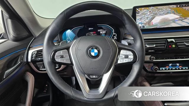 BMW 5 Series (G30) 2020 Белый из Кореи, фото 3