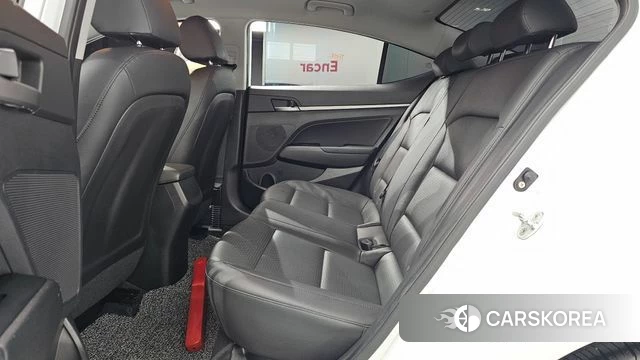 Hyundai Avante AD 2018 Белый из Кореи, фото 3