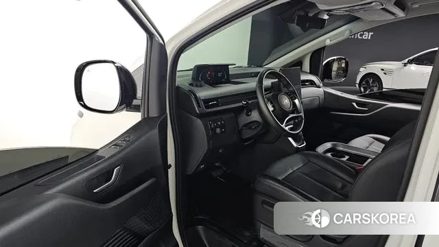 Hyundai Staria 2024 Белый из Кореи, фото 3