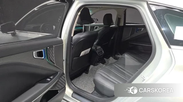 Kia The New K8 Hybrid 2024 Серебристо-серый из Кореи, фото 3