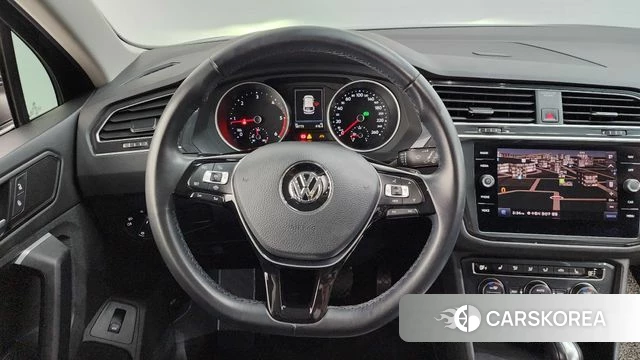 Volkswagen Tiguan second Generation 2020 Черный из Кореи, фото 3