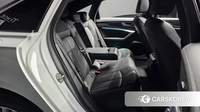 Audi A6 (C8) 2020 Белый из Кореи, фото 3