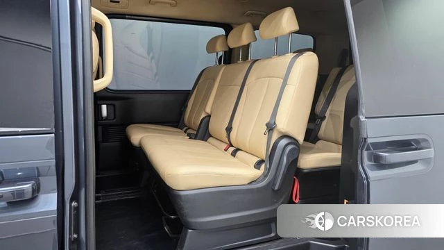 Hyundai Staria 2024 Серый из Кореи, фото 3