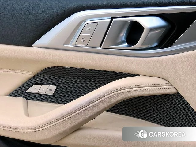 BMW 4 Series (G22) 2021 Черный из Кореи, фото 3