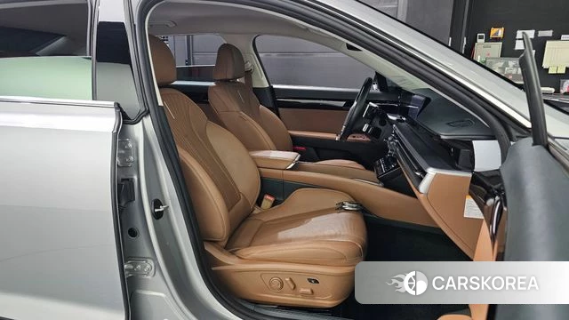 Hyundai Grandeur Hybrid (GN7) 2023 Серебристо-серый из Кореи, фото 3