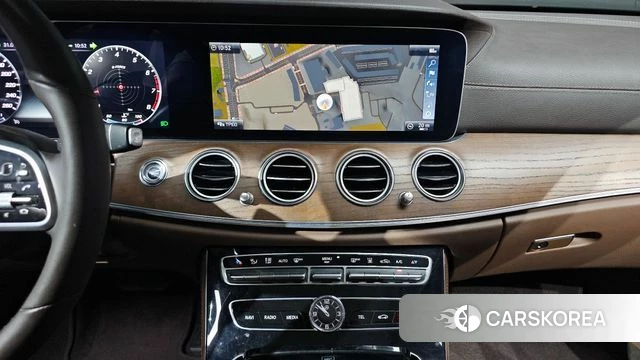 Mercedes-Benz E-Class W213 2019 Белый из Кореи, фото 3