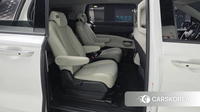 Kia Carnival 4th generation 2023 Белый из Кореи, фото 3
