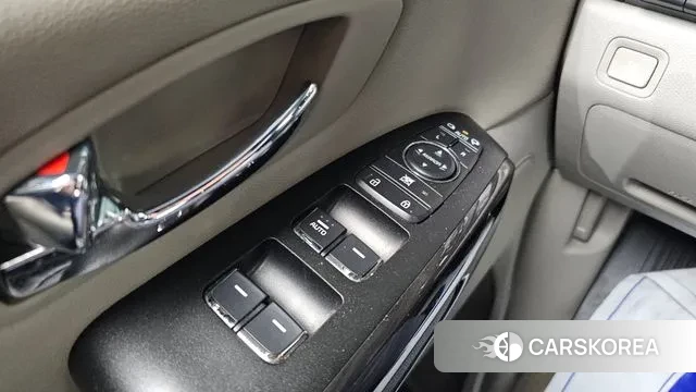 Kia The New Carnival 2019 Белый из Кореи, фото 3