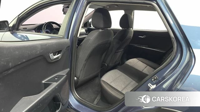 Kia Stonic 2018 Синий из Кореи, фото 3
