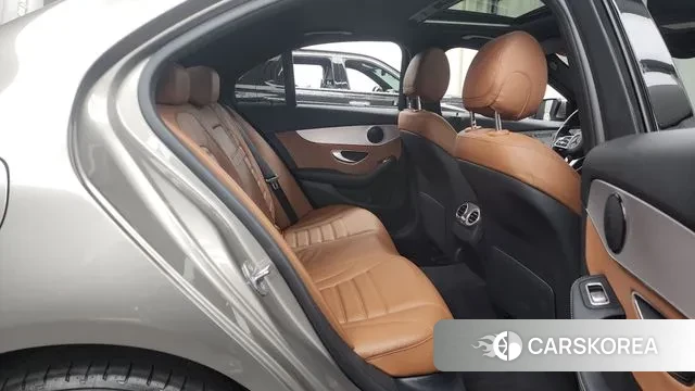 Mercedes-Benz C-Class W205 2021 Серебристо-серый из Кореи, фото 3