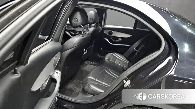 Mercedes-Benz C-Class W205 2018 Черный из Кореи, фото 3