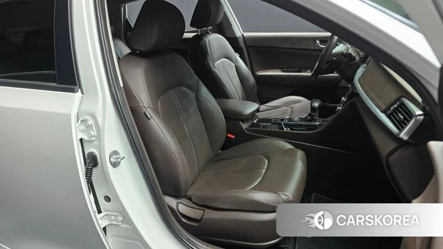 Kia The New K5 2nd generation 2018 Белый из Кореи, фото 3