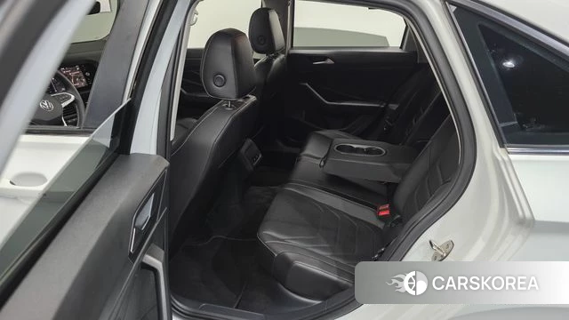 Volkswagen 7th Generation of Jetta 2023 Белый из Кореи, фото 3