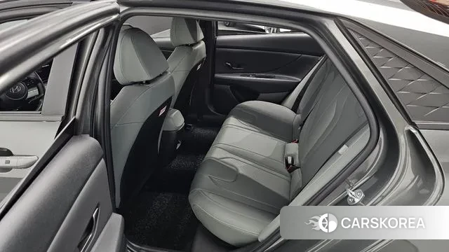 Hyundai The New Avante (CN7) 2023 Серый из Кореи, фото 3