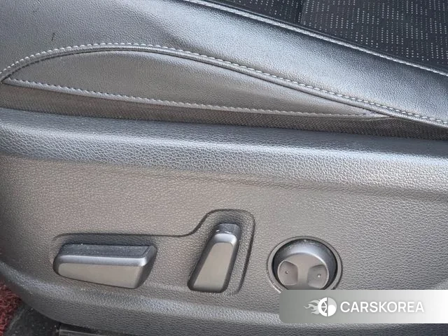 Kia Seltos 2019 Белый из Кореи, фото 3