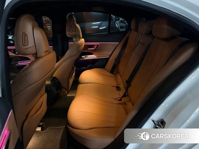 Mercedes-Benz E-Class W213 2025 Белый из Кореи, фото 3