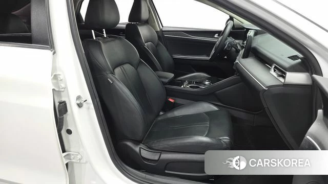 Kia K5 3rd generation 2021 Белый из Кореи, фото 3