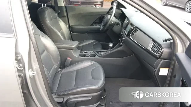 Kia Niro 2018 Серый из Кореи, фото 3