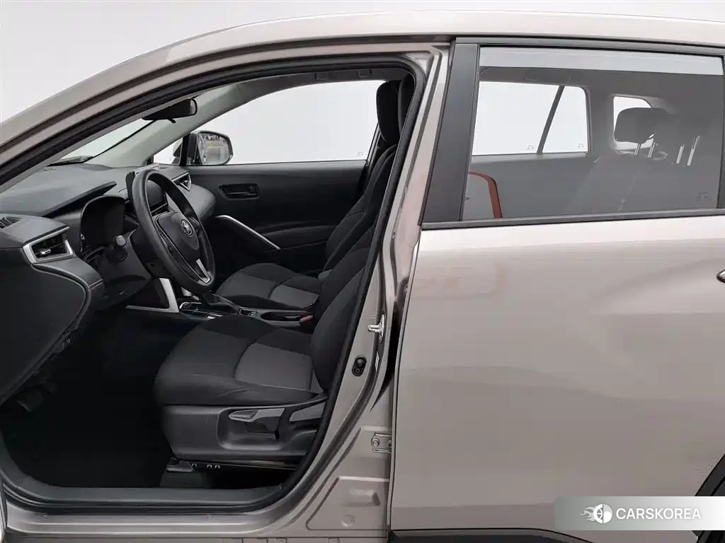 Toyota Frontlander 2023 Champagne/brown из Китая, фото 3