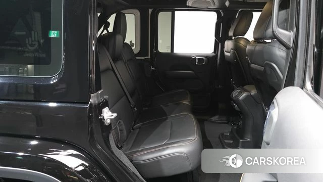 Jeep Wrangler (JL) 2024 Черный из Кореи, фото 3