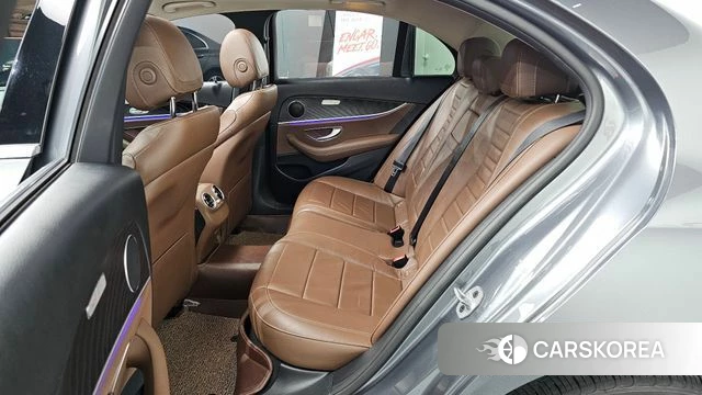 Mercedes-Benz E-Class W213 2018 Серый из Кореи, фото 3