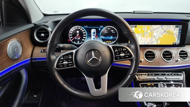 Mercedes-Benz E-Class W213 2020 Серый из Кореи, фото 3