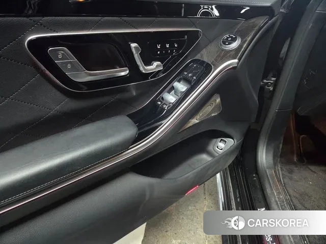 Mercedes-Benz S-Class W223 2023 Черный из Кореи, фото 3