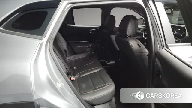 Chevrolet (GM Daewoo) Trax Crossover 2024 Серебряный из Кореи, фото 3