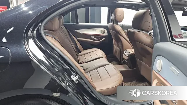 Mercedes-Benz E-Class W213 2020 Черный из Кореи, фото 3