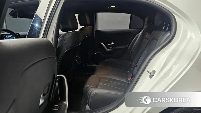 Mercedes-Benz A-Class W177 2023 Белый из Кореи, фото 3