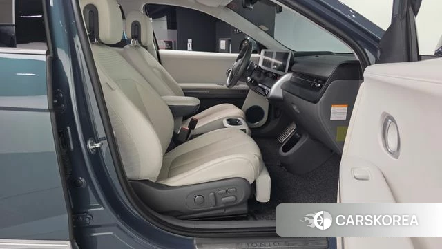 Hyundai Ionic 5 2022 Светло-серебряный цвет из Кореи, фото 3