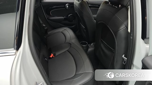 Mini Cooper 2021 Серебристо-серый из Кореи, фото 3