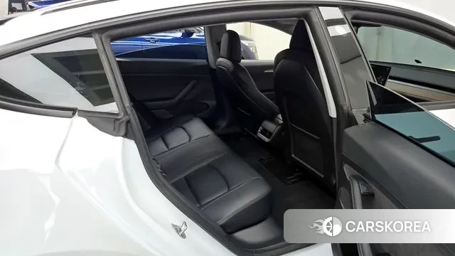 Tesla Model 3 2021 Белый из Кореи, фото 3