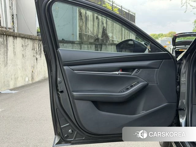 Mazda 3 Angkesaila 2022 Темно-серый из Китая, фото 3