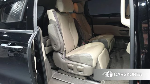 Kia Carnival 4th generation 2023 Черный из Кореи, фото 3