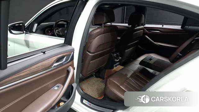 BMW 5 Series (G30) 2020 Белый из Кореи, фото 3