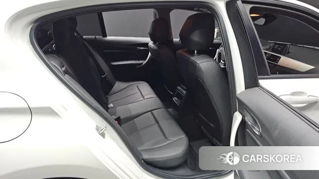 BMW 1 Series (F20) 2018 Белый из Кореи, фото 3