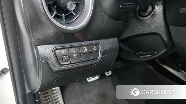 Kia The New K3 2nd generation 2023 Белый из Кореи, фото 3