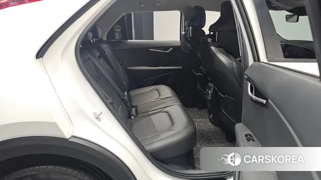 Kia Di Ol Nu Niro 2022 Белый из Кореи, фото 3